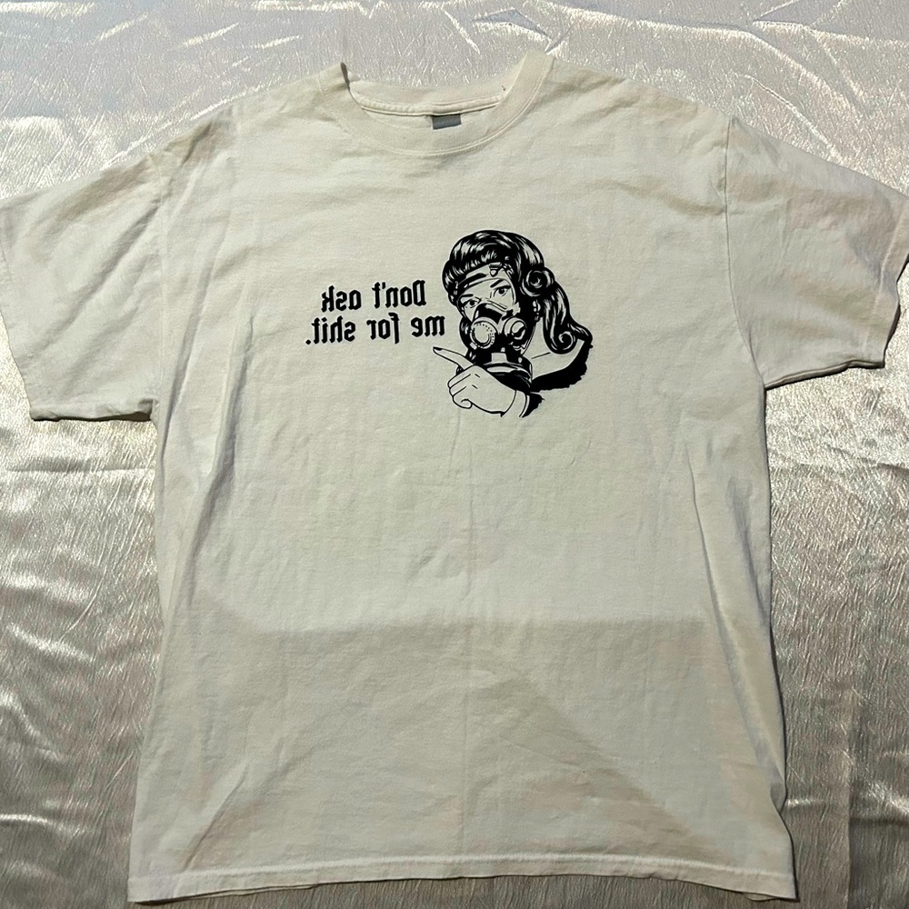 📦30 mix men’s tees tops t-shirts bundle wholesale lot. Mystery box style 📦